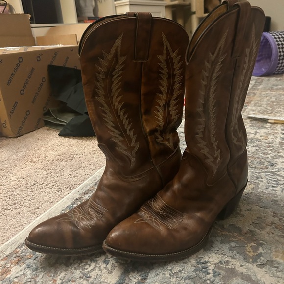 Leather cowboy boots - Picture 6 of 13